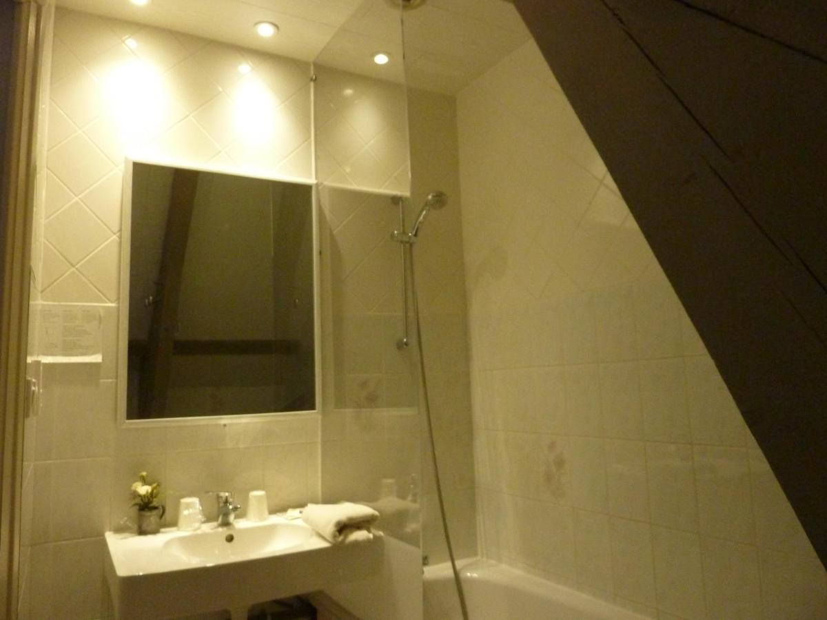 Saint-Père Hotel A La Renommee מראה חיצוני תמונה